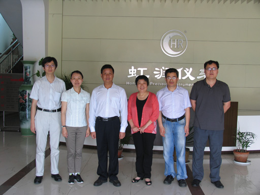 上海理工大學(xué)領(lǐng)導(dǎo)、教授一行考察虹潤(rùn)公司