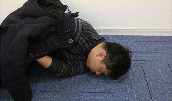 熬夜猝死的前兆是什么？熬夜出現(xiàn)這4個種跡象，千萬要注意！